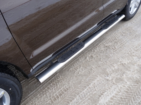 Geely Emgrand X7 2015- Пороги овальные с накладкой 120х60 мм